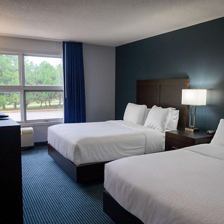 Days Inn By Wyndham Sarnia Harbourfront المظهر الخارجي الصورة